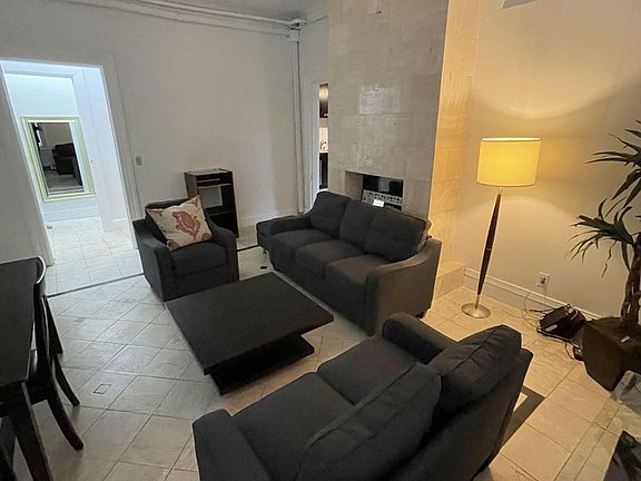 3rd image of 110 Waterman St #2B
