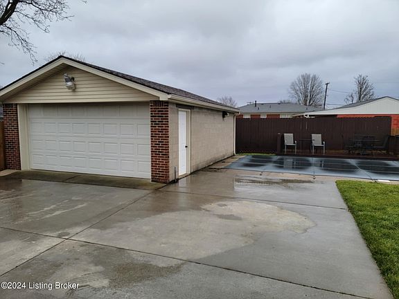 5th image of 6709 Astral Dr
