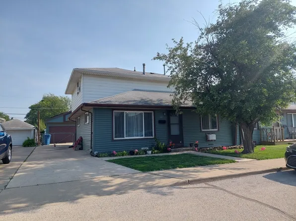 4421 W 87th St, Hometown, IL 60456