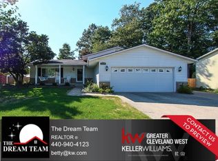 1674 Devonshire Dr, Brunswick, OH