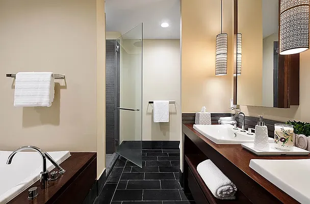 Rented by Compass | media 13