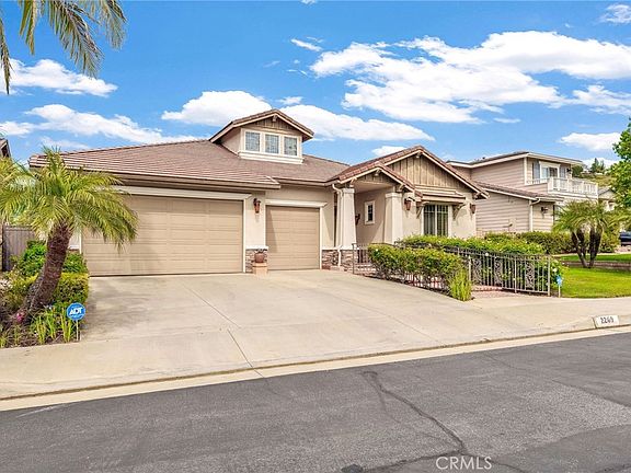 2nd image of 2269 Shady Oaks Rd