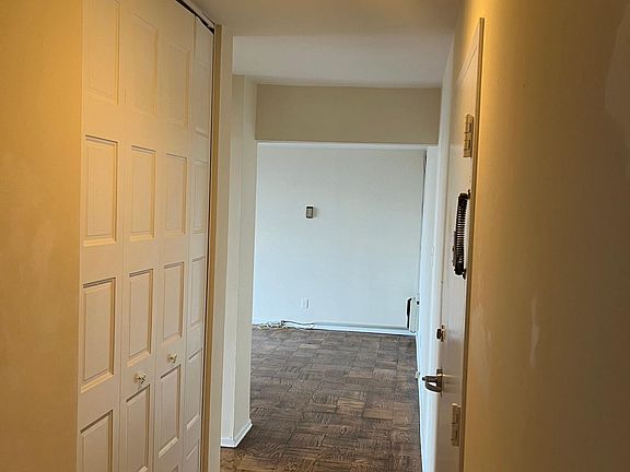 4th image of 3333 University Blvd W Floor 8