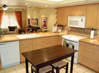 2842 E Beck Ln UNIT 3, Phoenix, AZ 85032