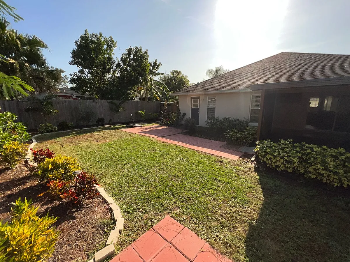 Building Photo - 2620 Regency Oak Ln