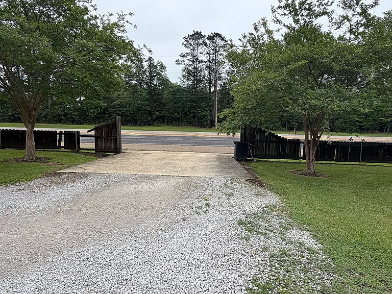 9086 Highway 165 S #A — Photo 23