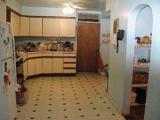5th image of 2944 N Elston Ave