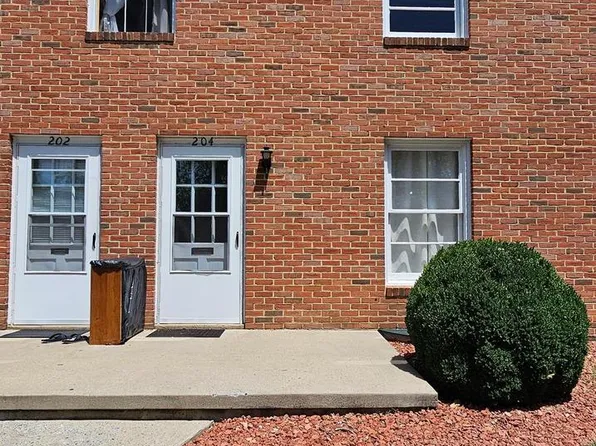 204 E Whitlock Ave, Winchester, VA 22601