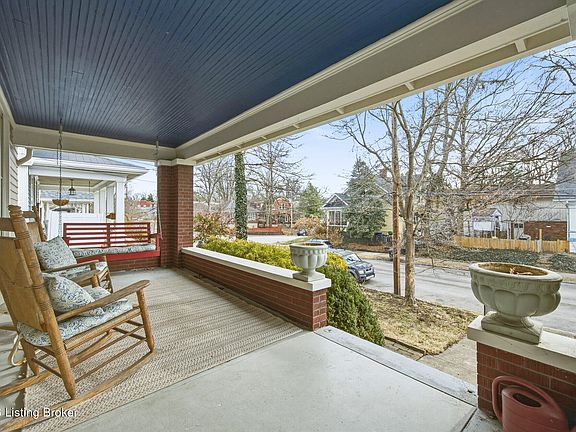 2nd image of 2019 Maryland Ave