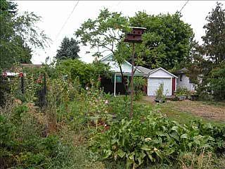 3rd image of 203 7th Ave W