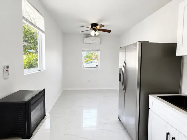 800 Tuscaloosa St #1, West Palm Beach, FL 33405