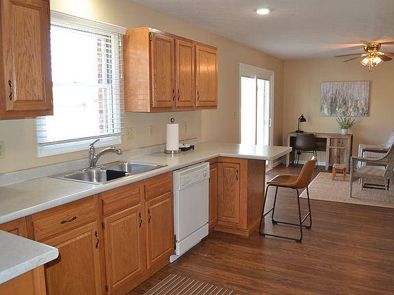 5th image of 75 N Deer Cliff Dr #5