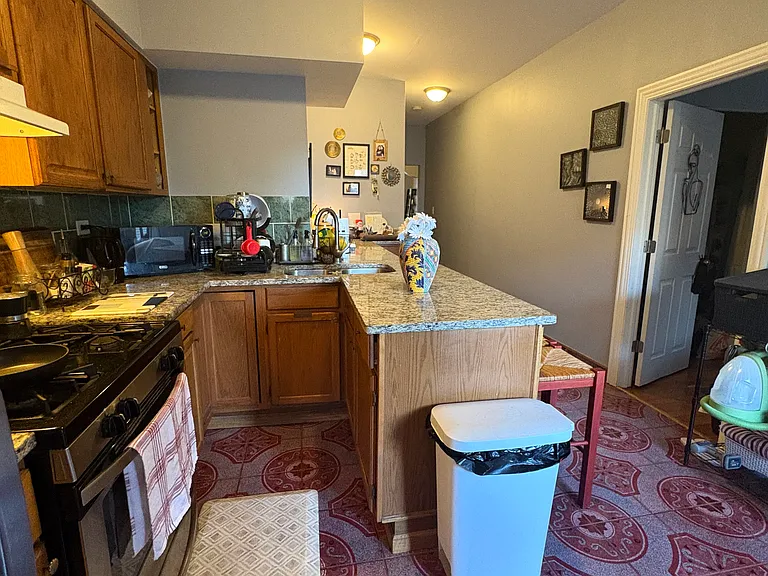 3021 W Diversey Ave #1 — Photo 8