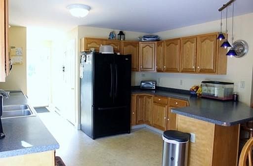 5th image of 6 Toomey Ln