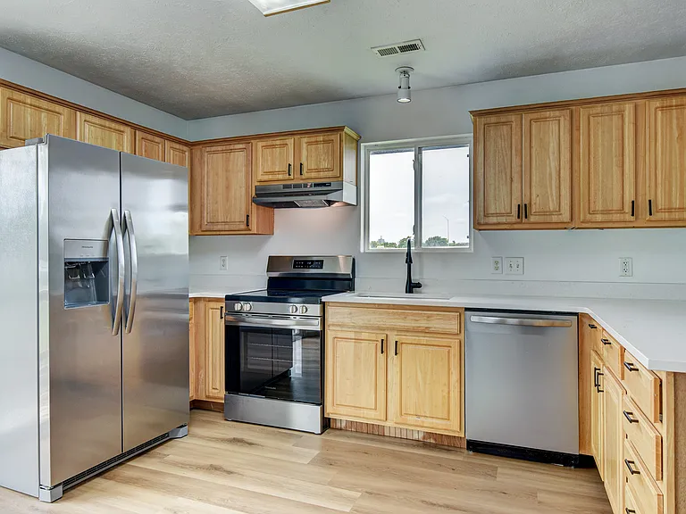3621 Avenue G #2 — Photo 5