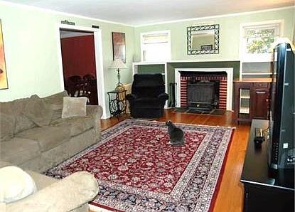 3rd image of 368 Mountain Ave