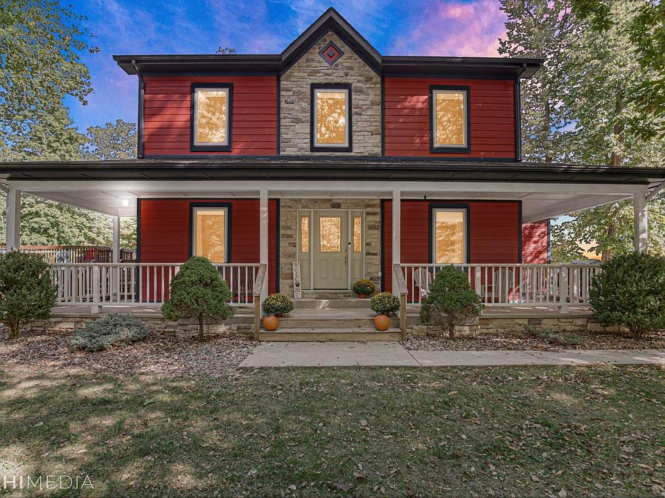 1st image of 303 Birchwood Ct