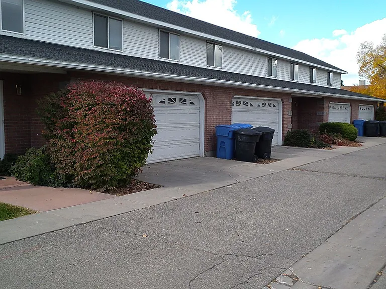 1016 N 180 W #101 — Photo 2