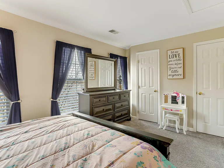 141 Martin Ln — Photo 26