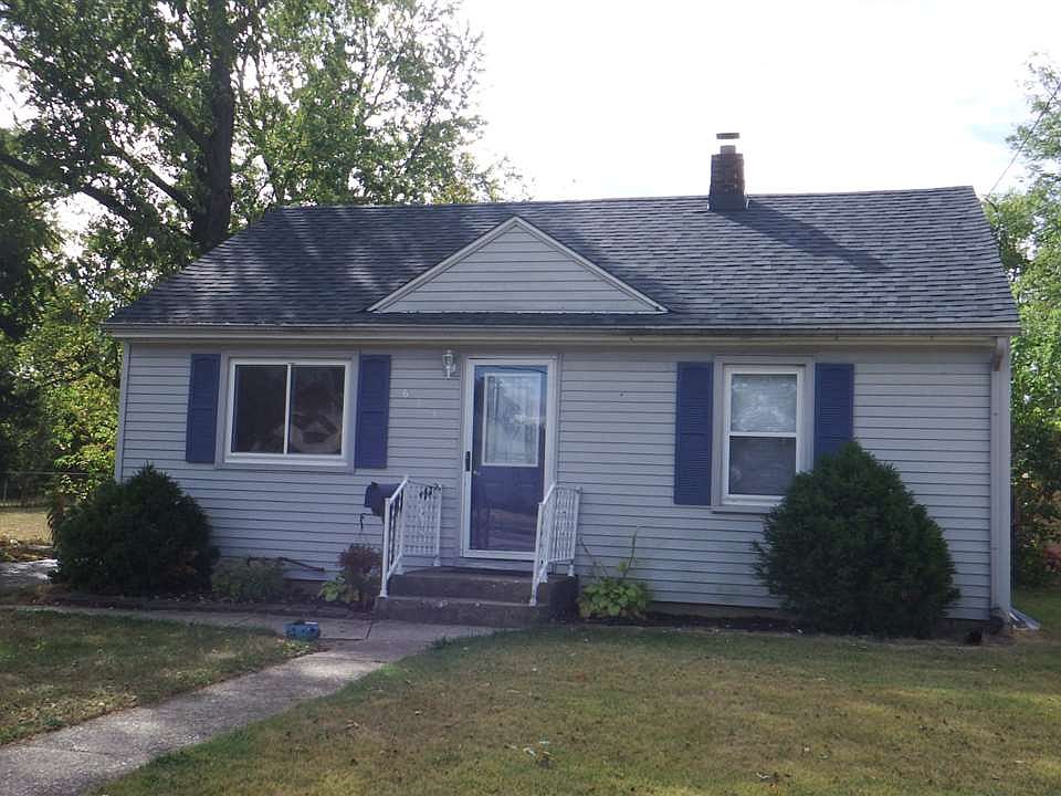 1st image of 611 Grand Ave