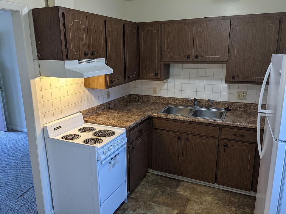 1st image of 1409 Colony Park Dr #B