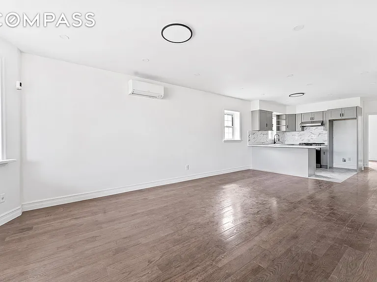 65 Bay 23rd St #2 — Photo 2