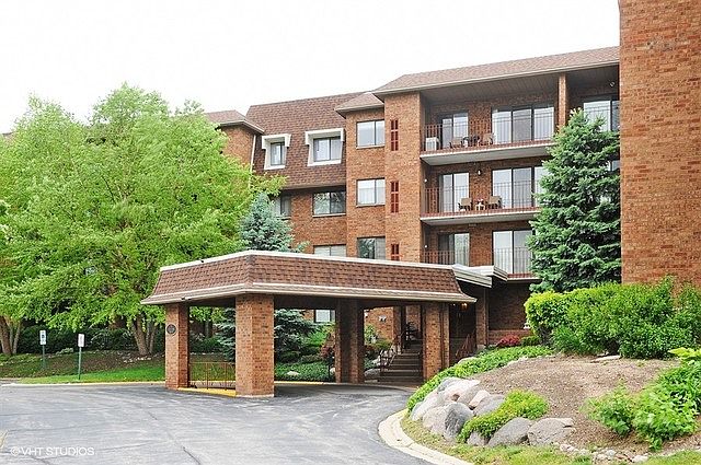 1st image of 51 Old Oak Dr APT 303