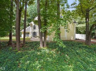 1215 Waterford Way, Roswell, GA 30075