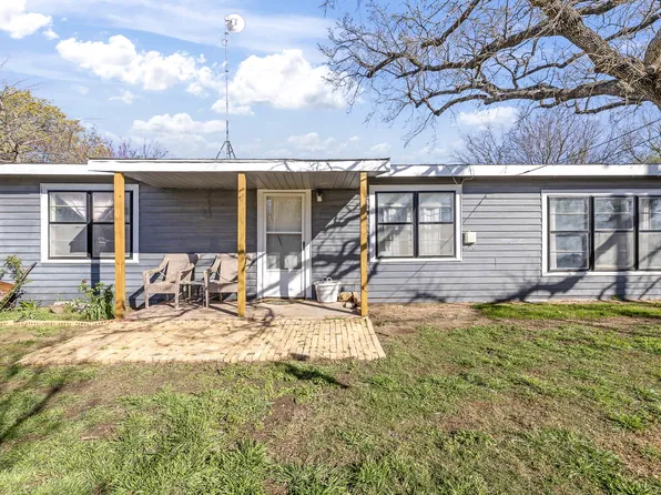 132 Maple St, Dublin, TX 76446