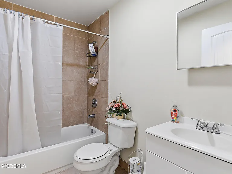 21 Potomac Ct — Photo 15