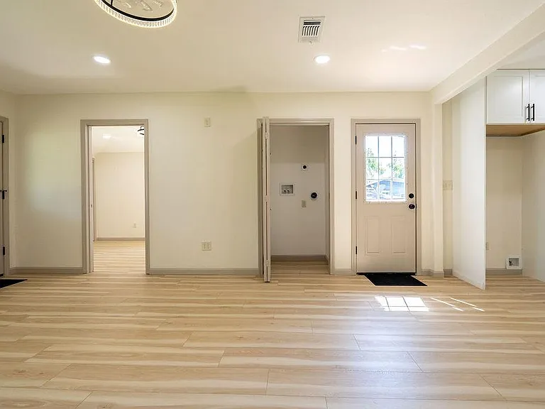 58 Hybiscus Ct — Photo 4