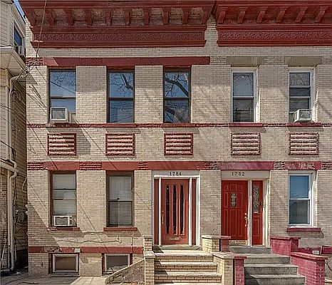 3rd image of 1784 New York Ave