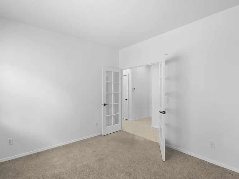 15623 W Ocotillo Ln — Photo 13