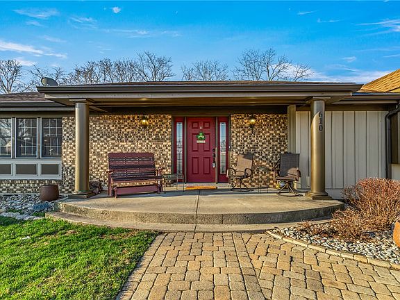 2nd image of 610 W Alex Bell Rd