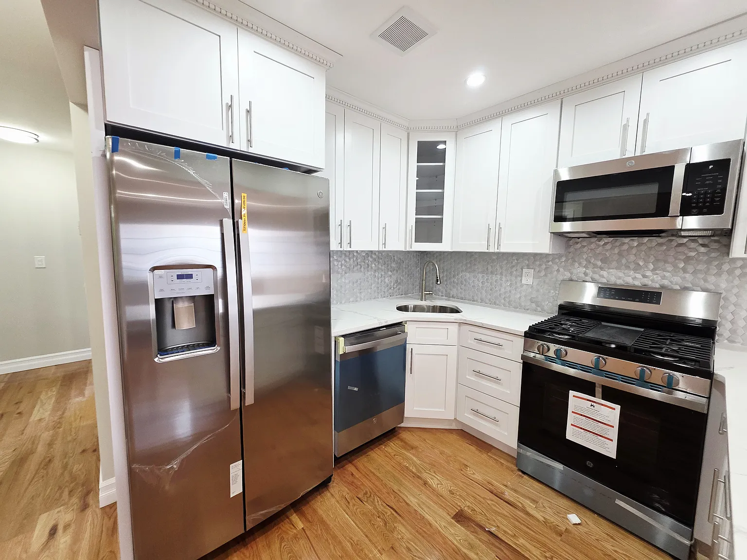11505 Bedell St — Photo 4