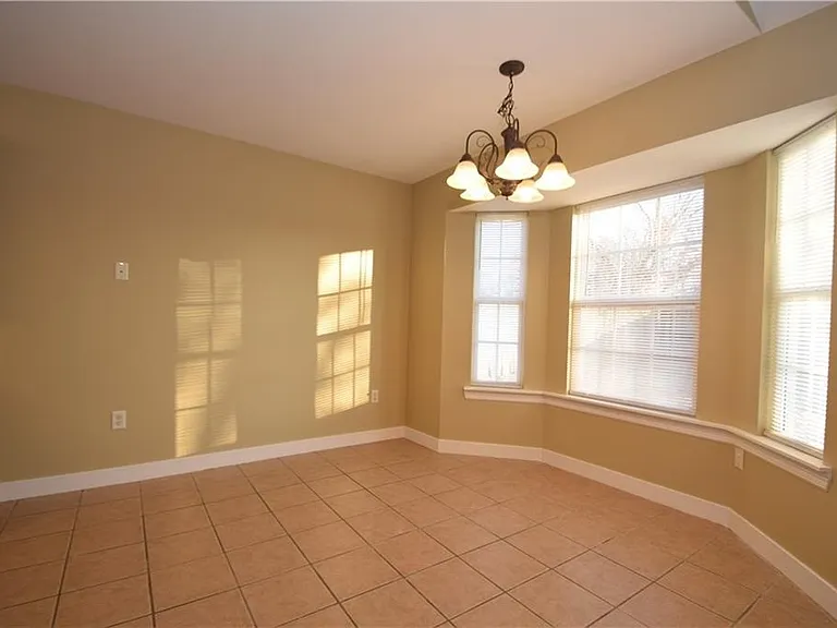 2305 S Choctaw St — Photo 9