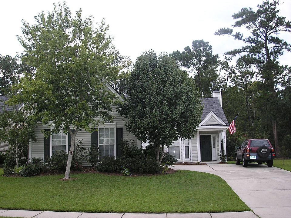 front view side entrance garage