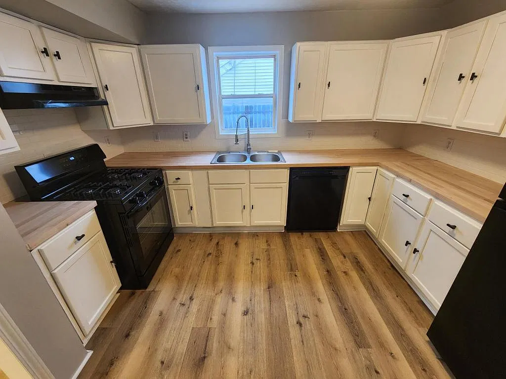 3525 Allen Ave — Photo 4