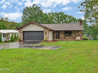 9575 Cherokee Trl, Crossville, TN 38572