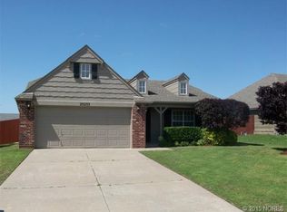 20233 E 42nd Pl S, Broken Arrow, OK 74014