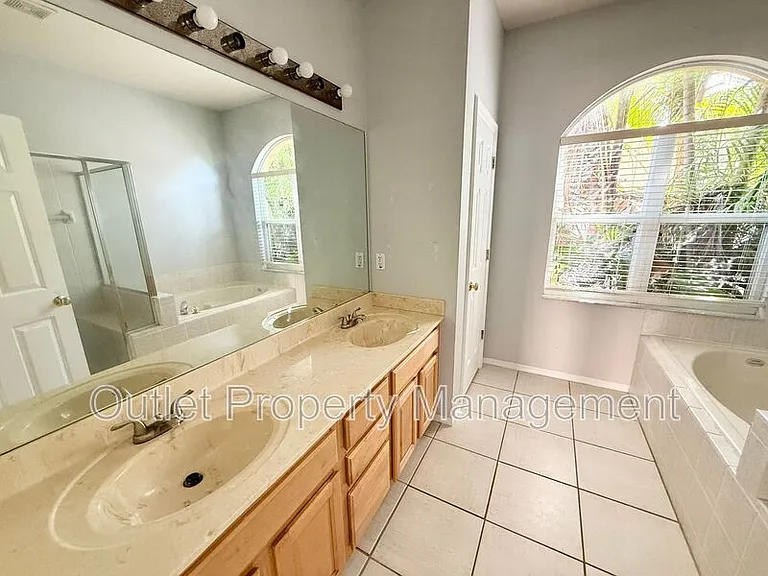 112 Peregrine Ct — Photo 7