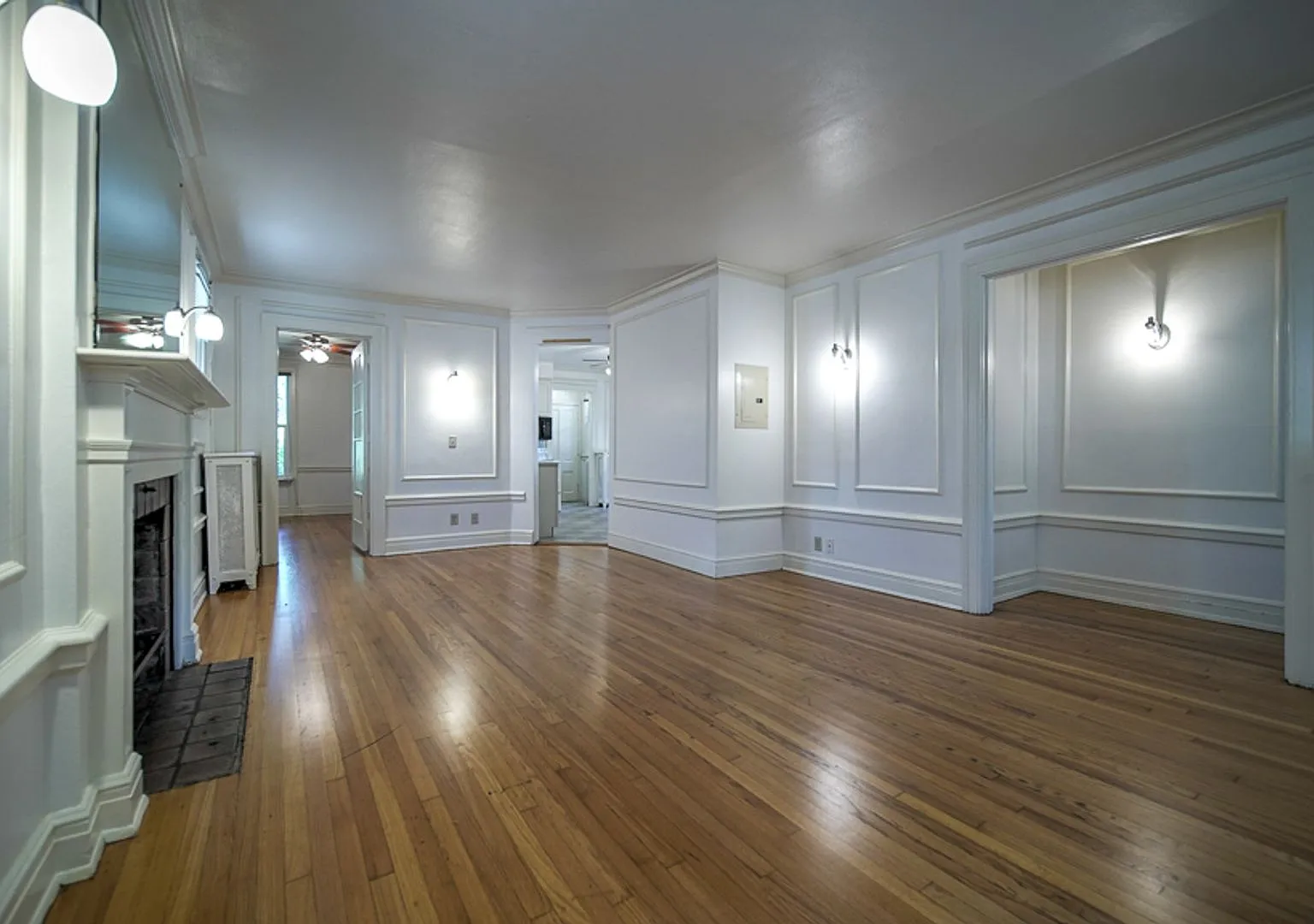 412 — Photo 4