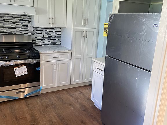 3rd image of 83-08 Langdale St #1