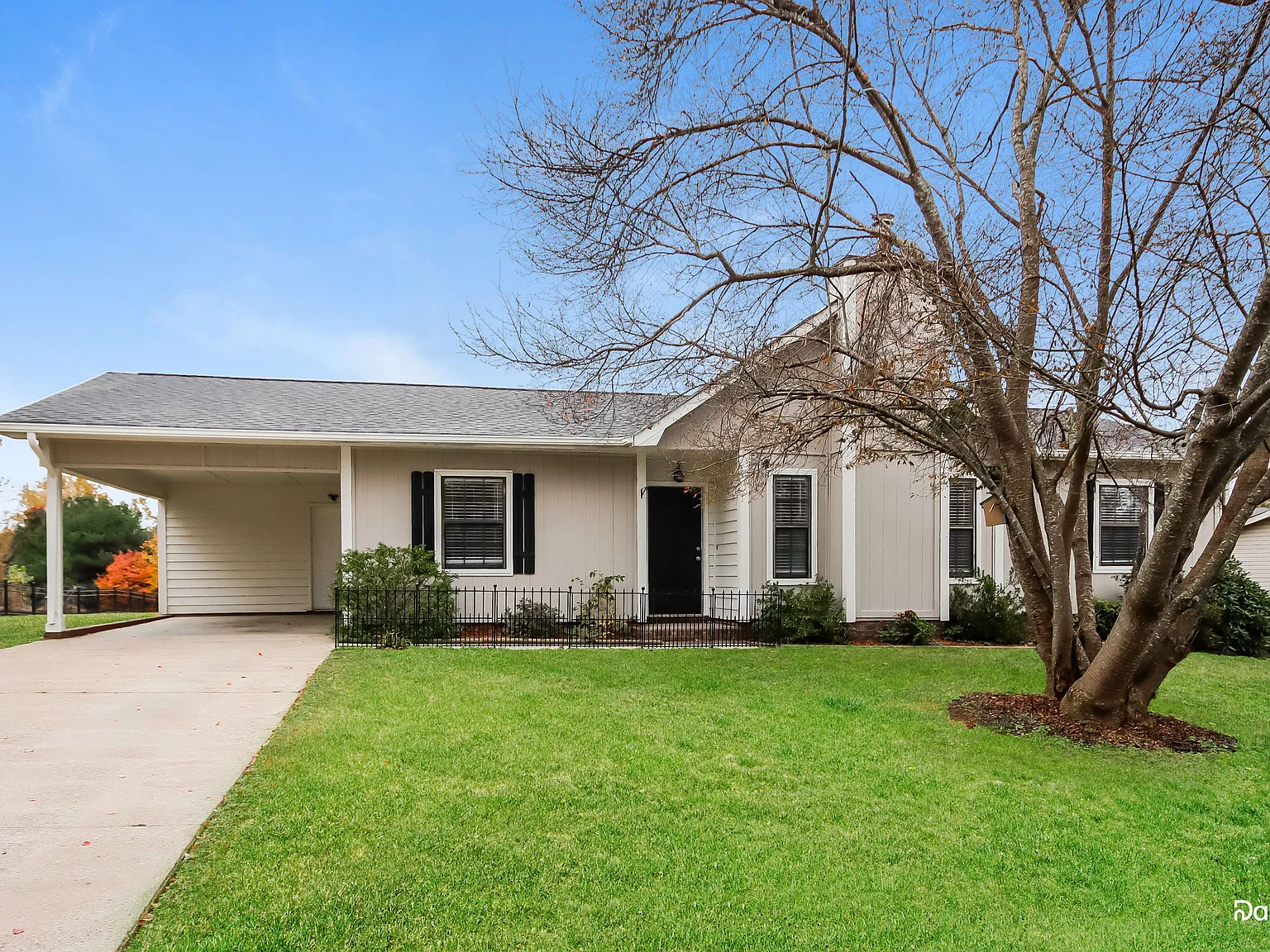 3 bed, 2.0 bath, 1314 sqft, $1,705 — Photo 1