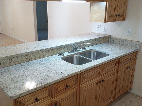3rd image of 118 Brentwood Ln #A