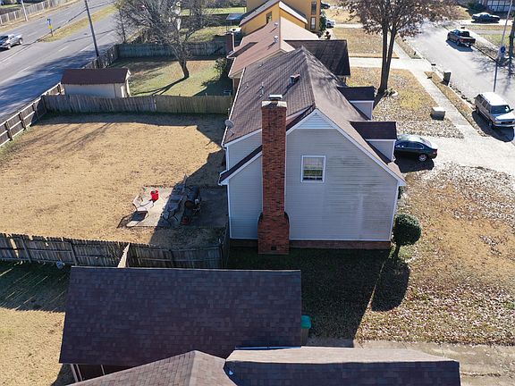 3rd image of 4418 Cedar Park Dr