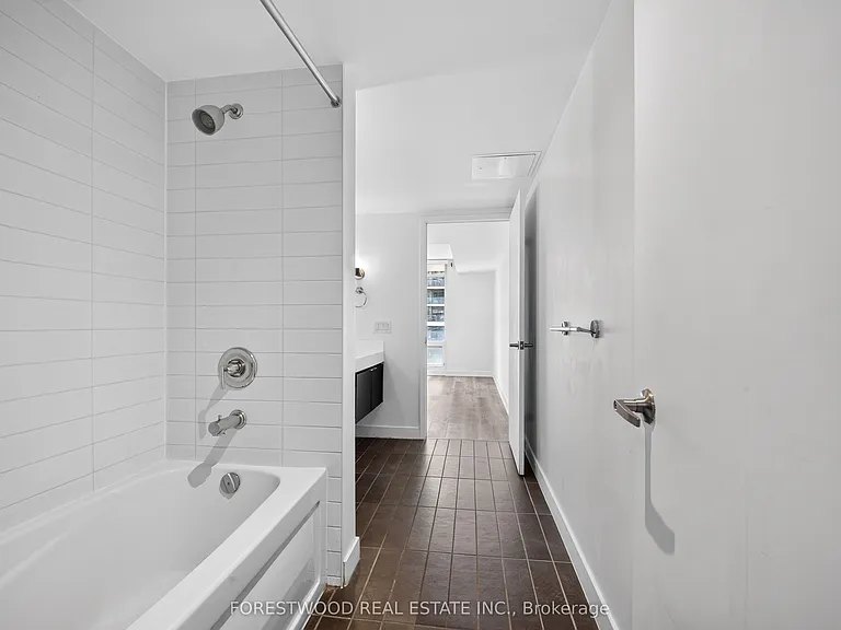 4K Spadina Ave #1716 — Photo 17