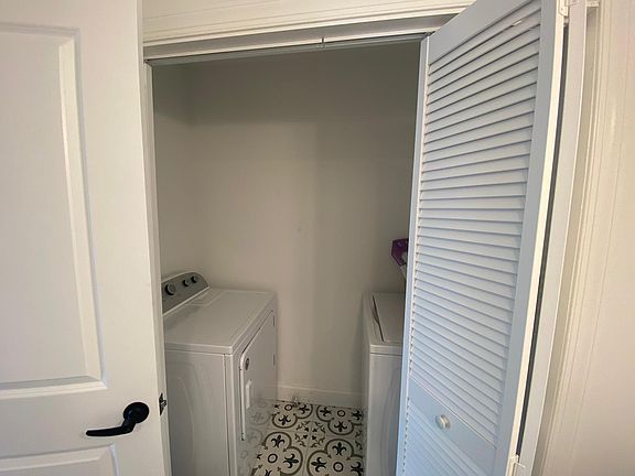 5th image of 489 Delsea Dr #A
