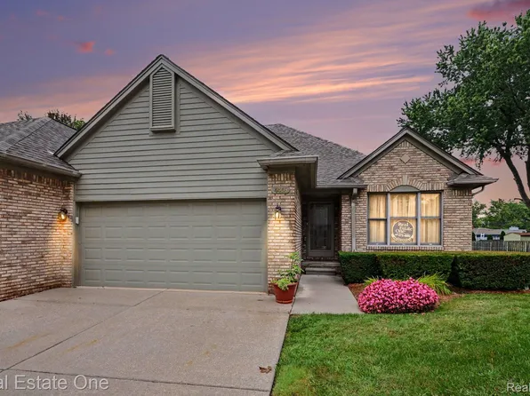 4469 Firethorn Ct #16, Warren, MI 48092