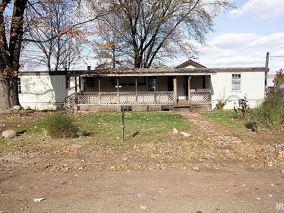 3rd image of 28185 Fieldhouse Ave
